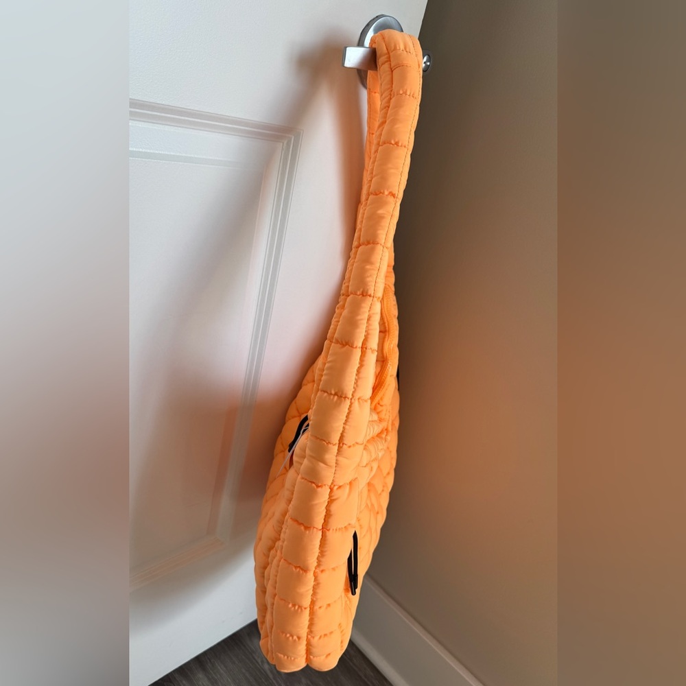 🍊 NWT! | FP Movement by Free People | Quilted Carryall Tote Bag Neon Clementine - Picture 8 of 16